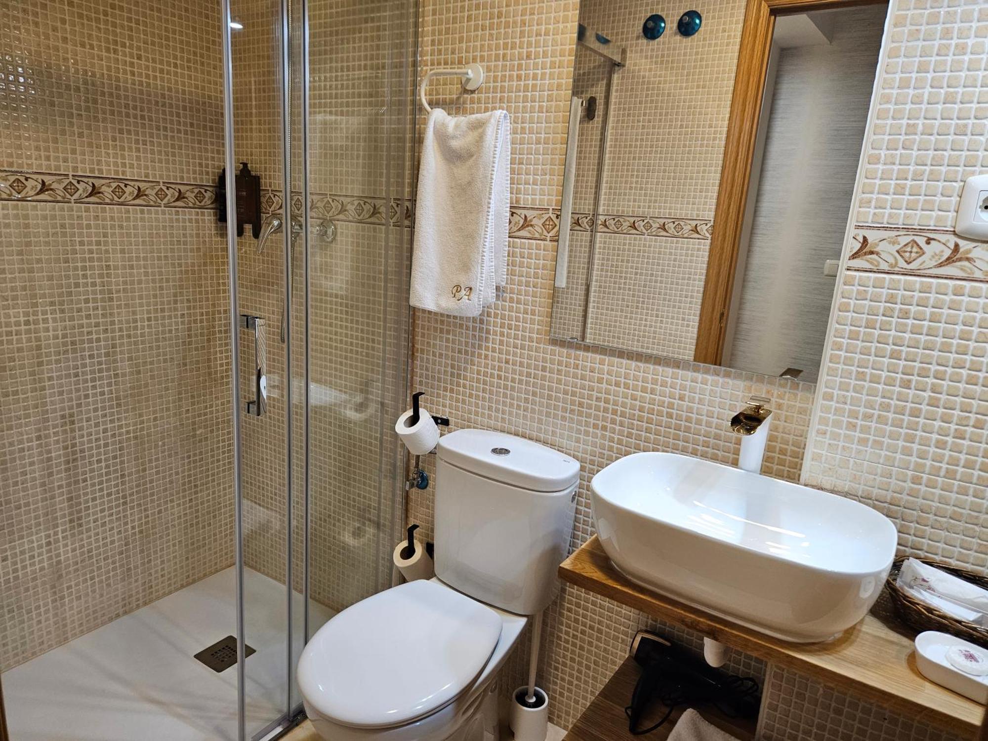 Apartamentos Palacio Azcarate Calle Calvario เอซกาไรย์ ภายนอก รูปภาพ