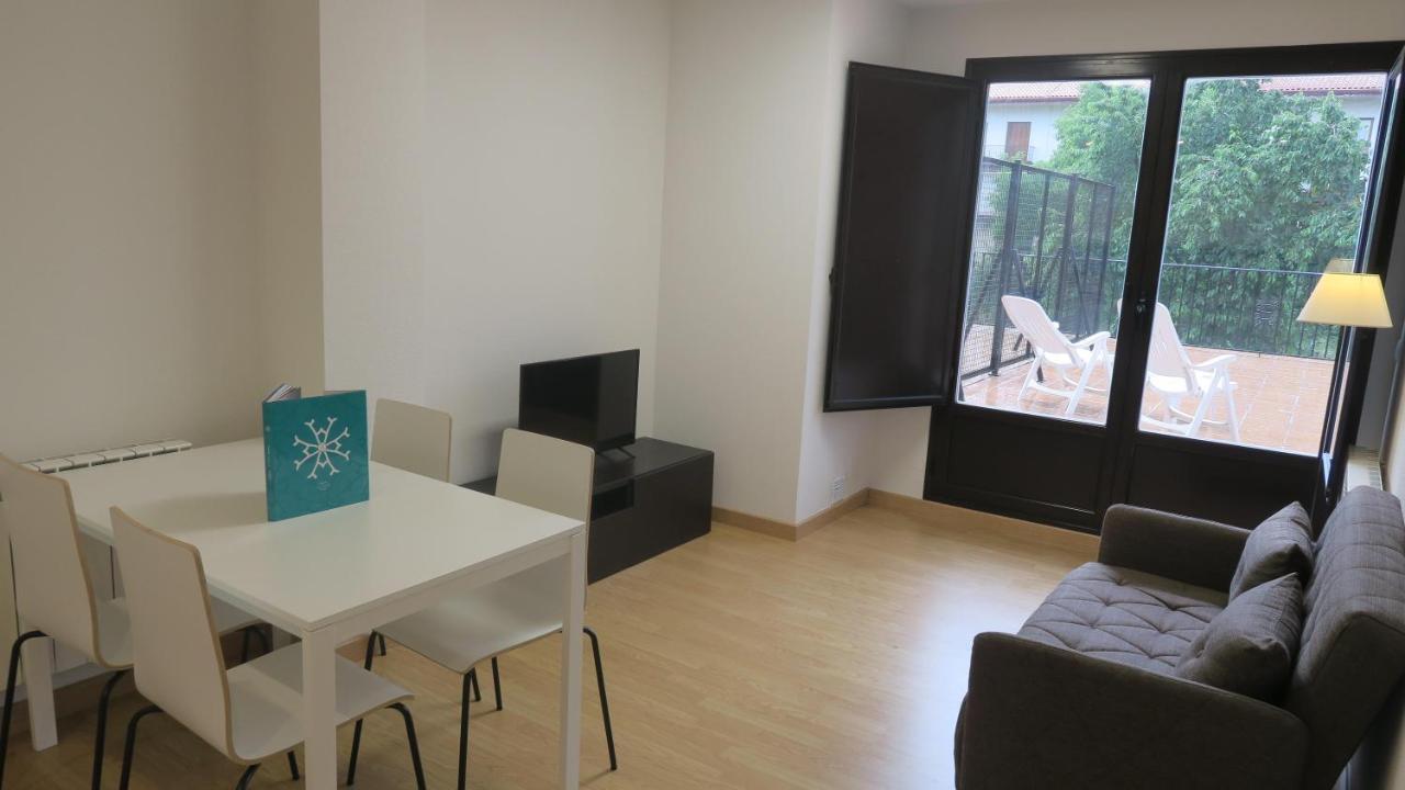 Apartamentos Palacio Azcarate Calle Calvario เอซกาไรย์ ภายนอก รูปภาพ