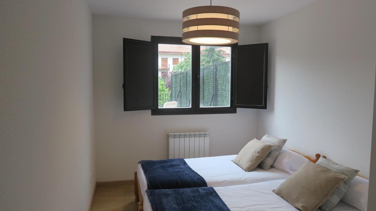 Apartamentos Palacio Azcarate Calle Calvario เอซกาไรย์ ภายนอก รูปภาพ