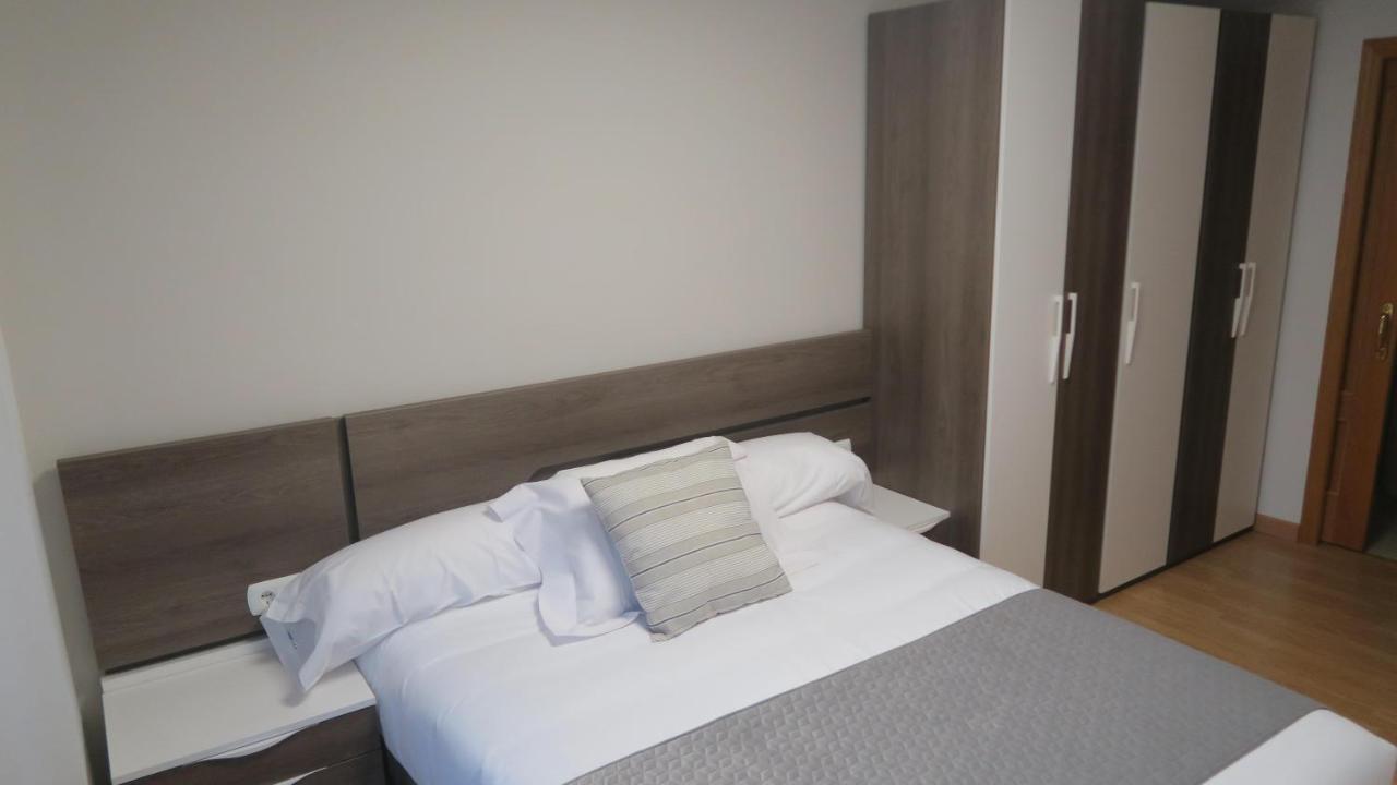 Apartamentos Palacio Azcarate Calle Calvario เอซกาไรย์ ภายนอก รูปภาพ